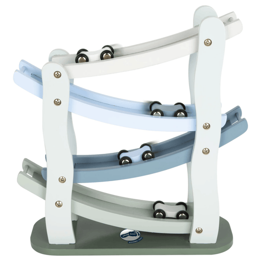 Puidust võidusõiduautode kaldtee