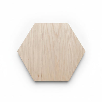 Dekoratiivsed puidust kuusnurksed seinapaneelid – naturaalse tamme viimistlusega – keskmise suurusega