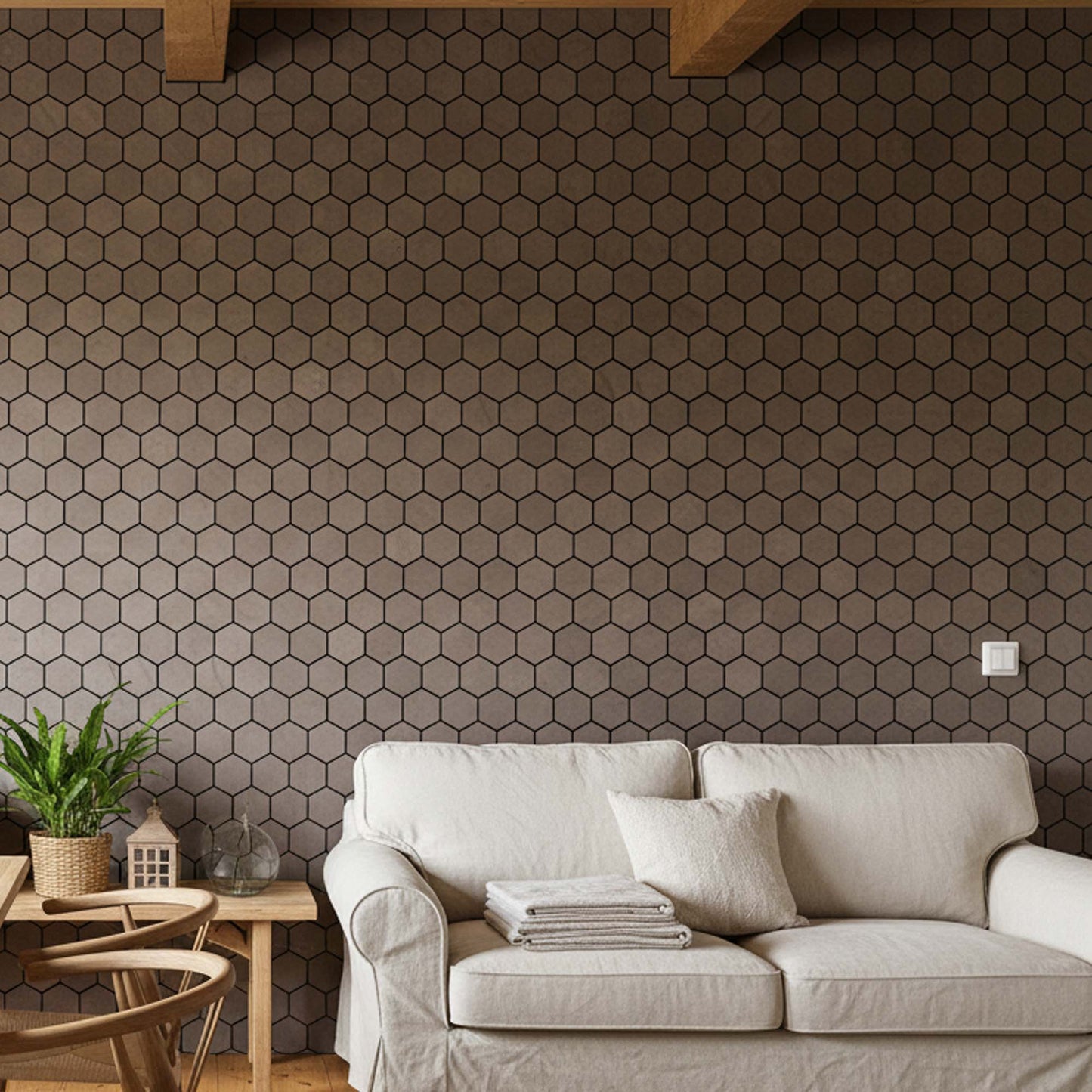 Kuusnurksed pähkli paneeli dmoodustamas dekoratiivset seinapinda