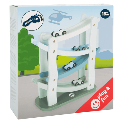 Puidust võidusõiduautode kaldtee