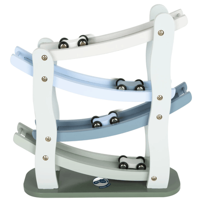 Puidust võidusõiduautode kaldtee