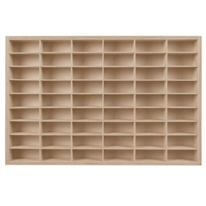 Puidust mudelautode riiul – 54 pesaga