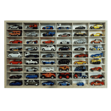 Puidust mudelautode riiul – 54 pesaga