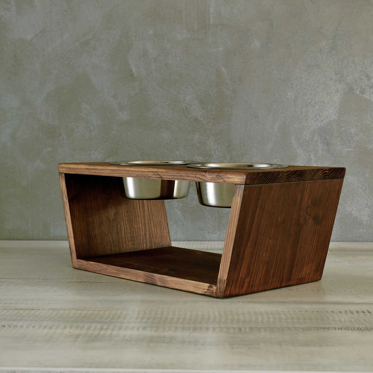 Puidust sõõgialus lemmikoomale - erinevad suurused