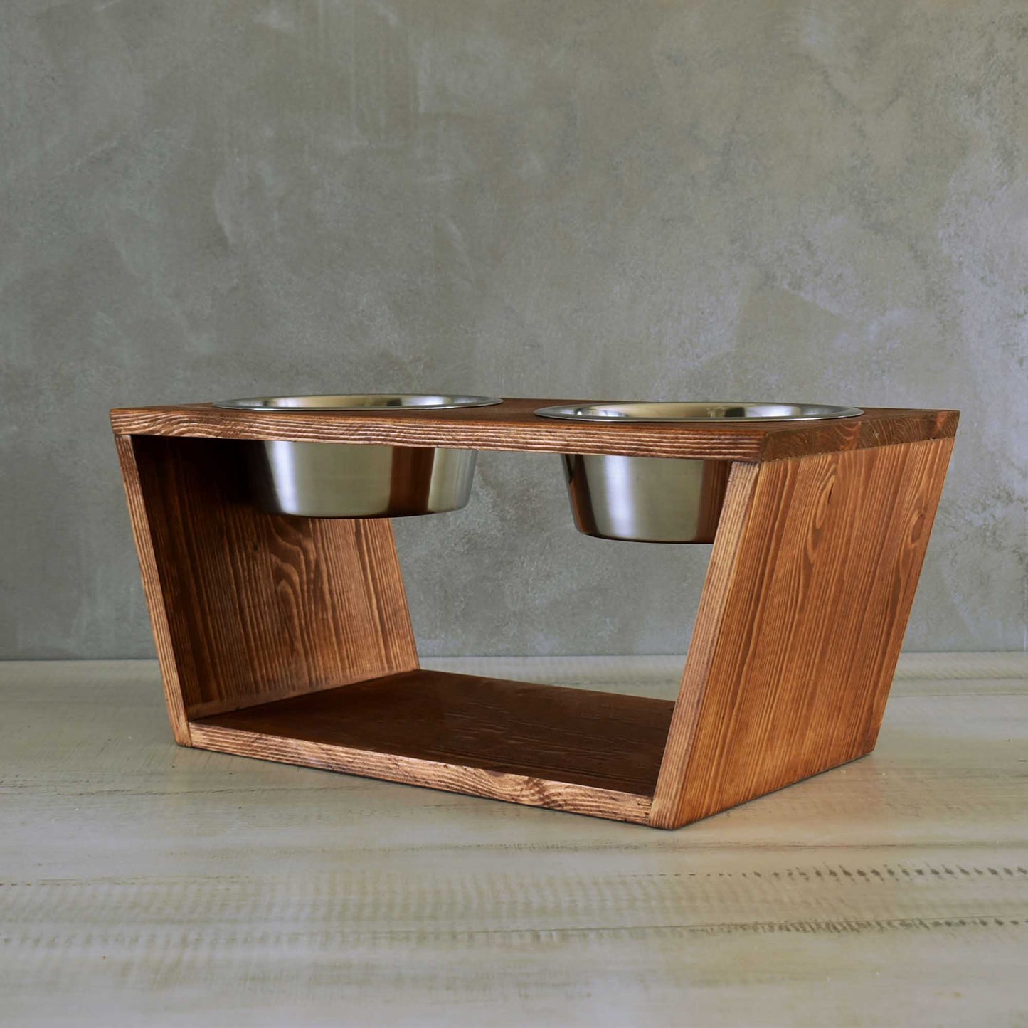 Puidust sõõgialus lemmikoomale - erinevad suurused