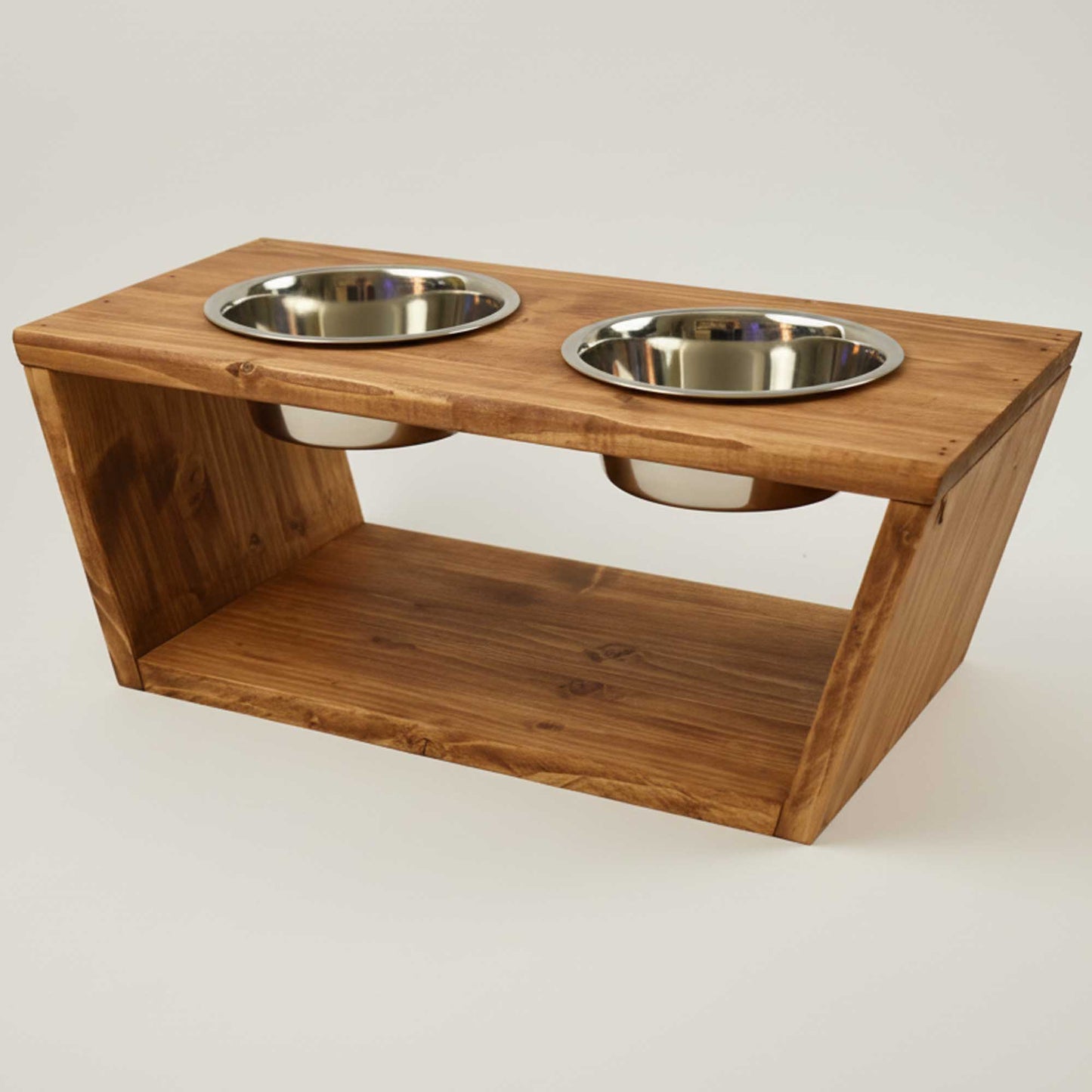 Puidust sõõgialus lemmikoomale - erinevad suurused